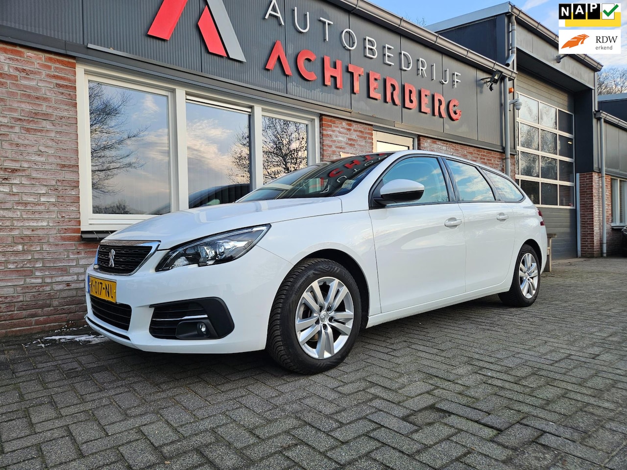 Peugeot 308 SW - 1.2 PureTech Active Pack Trekhaak! Carplay! Navigatie! Airco! Cruise Control! Nette Auto! - AutoWereld.nl