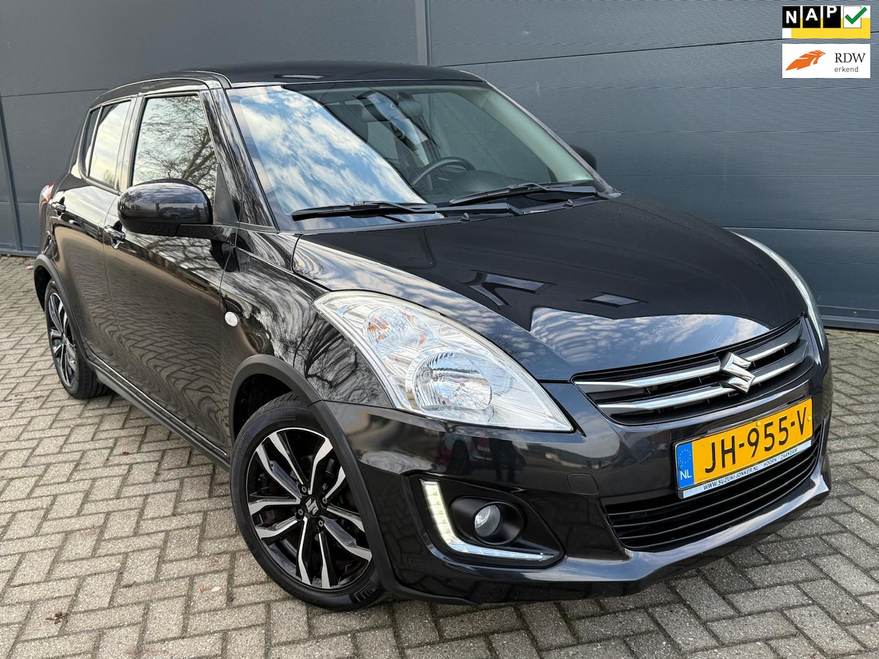 Suzuki Swift - 1.2 Style EASSS/Airco/cruise/trekhaak/bluetooth - AutoWereld.nl