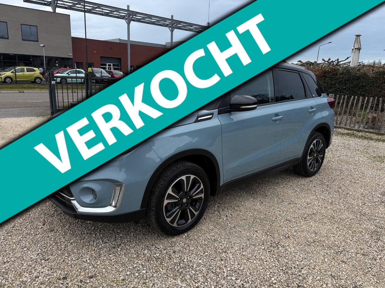 Suzuki Vitara - 1.4 Boosterjet Style Hybride Schuifdak, Leder, ACC - AutoWereld.nl