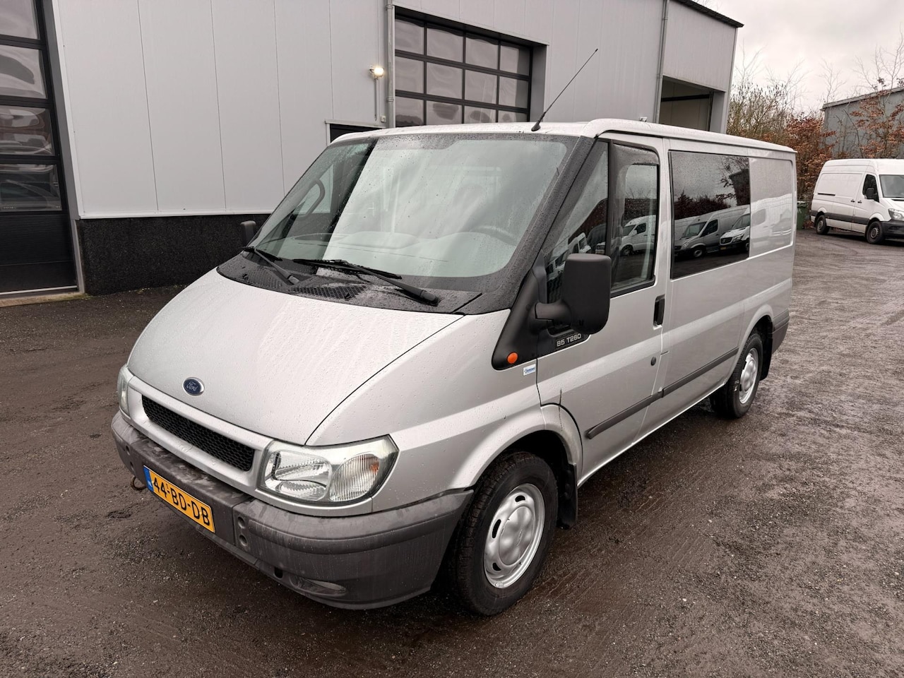 Ford Transit - 260S 2.0TDdi Rolstoelbus opknapper - AutoWereld.nl