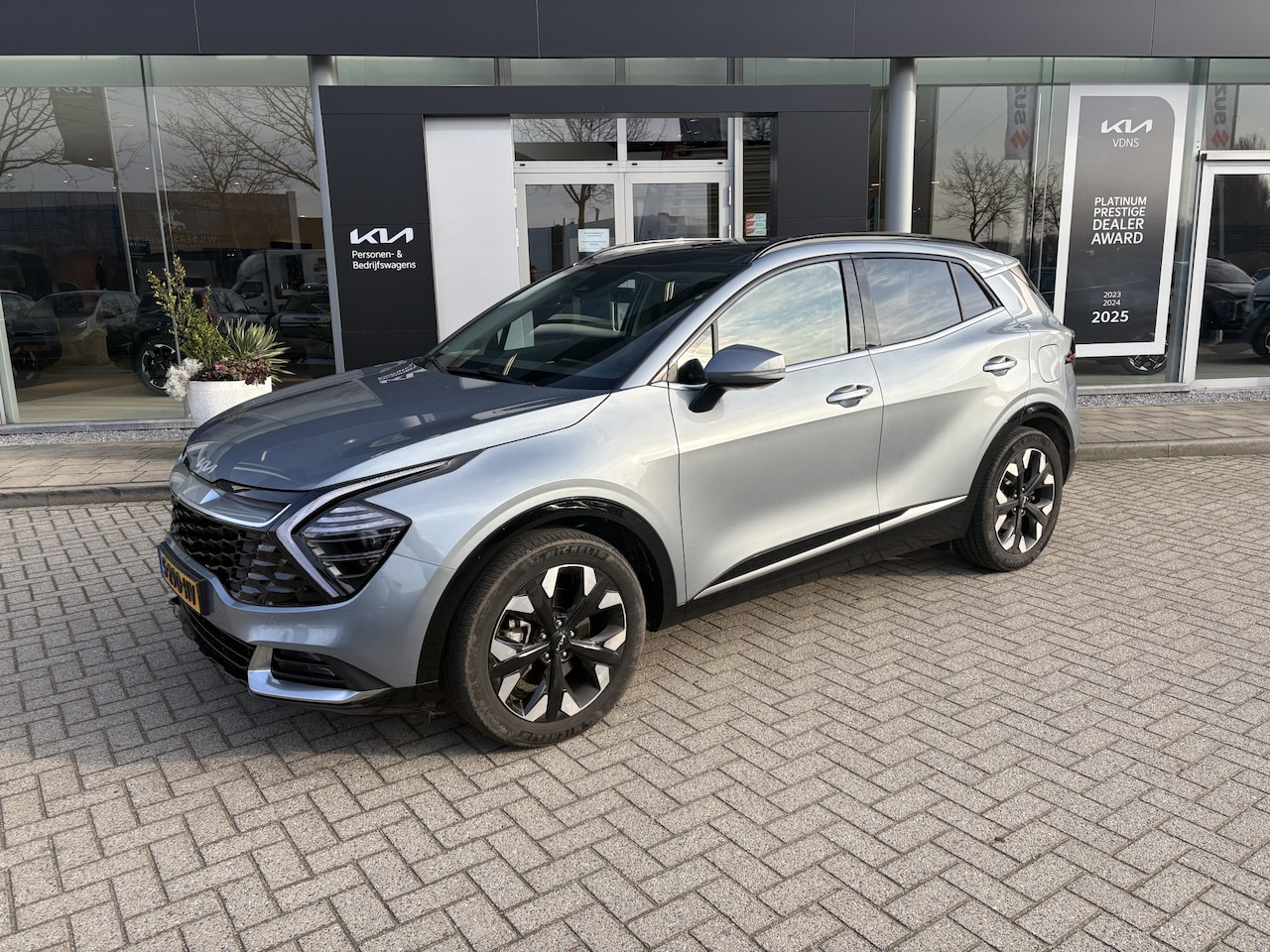 Kia Sportage - 1.6 T-GDi Plug-in Hybrid AWD DynamicPlusLine afneembare trekhaak , 1e eigenaar , dealerond - AutoWereld.nl