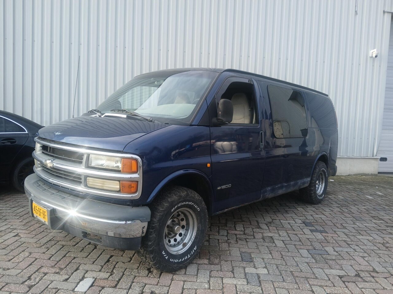 G.M.C. CHEVROLET EXPRESS