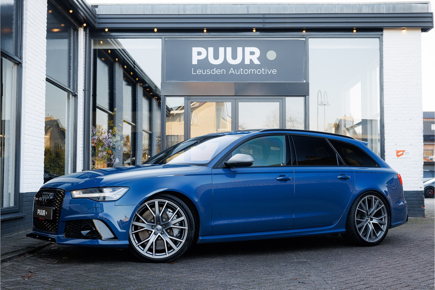 Audi RS6 - 4.0 TFSI Performance Quattro Pano - Ascari Blue Carbon - Keramisch - AutoWereld.nl