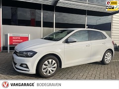 Volkswagen Polo - 1.0 TSI Comfortline / navigatie / parkeerhulp / CarPlay