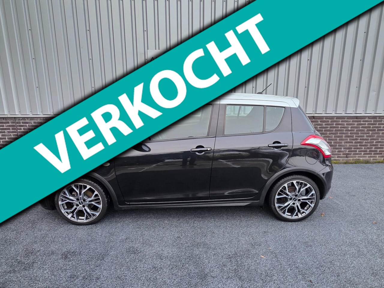 Suzuki Swift - 1.2 Dynamic EASSS / Carplay & Android / Airco - AutoWereld.nl