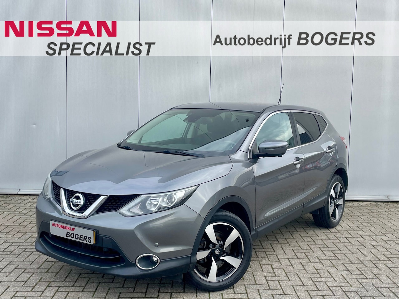 Nissan Qashqai - 1.2 N-Connecta Navigatie, Climate Control, Cruise Control, 18"Lm, 360 Camera, - AutoWereld.nl