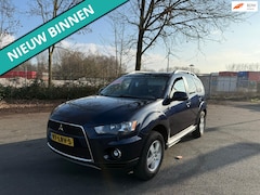Mitsubishi Outlander - 2.0 Intro Edition NETTE AUTO RIJDT EN SCHAKELT GOED
