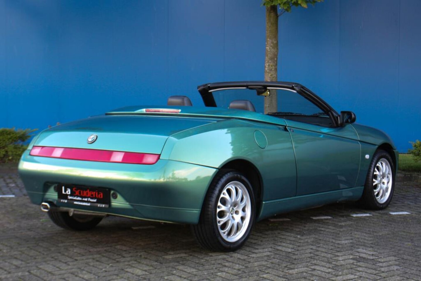 Alfa Romeo Spider 3 0 V6 Lusso Momo Leer Oasi Perla