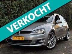 Volkswagen Golf - 1.4 TSI Highline | Pano | Massage | Stoelverwarming