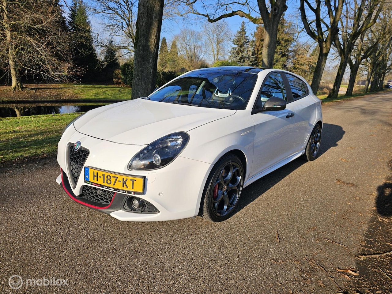Alfa Romeo Giulietta - 1.750 Turbo Veloce 1.750 Turbo Veloce - AutoWereld.nl