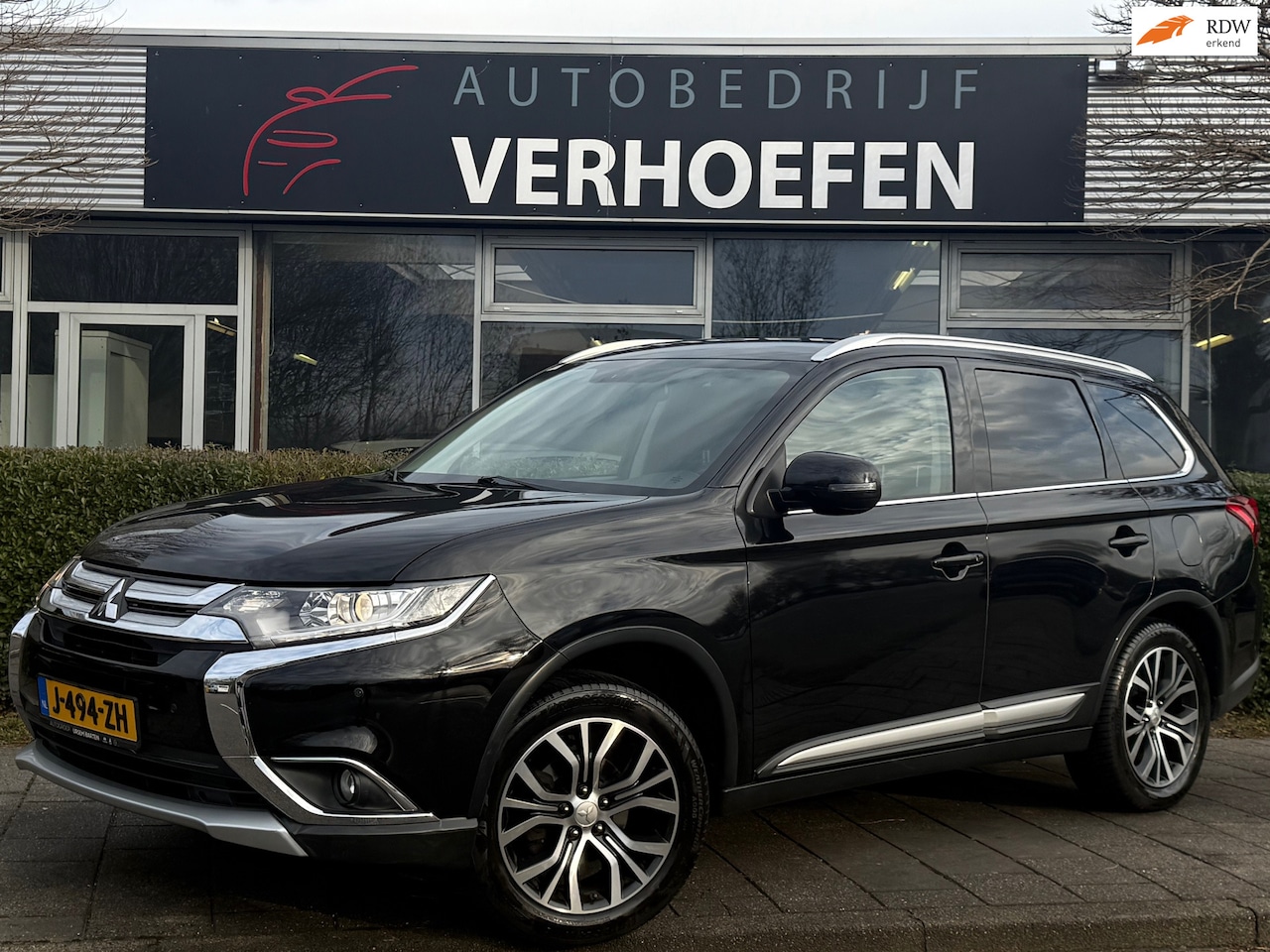 Mitsubishi Outlander - 2.0 Connect Pro - AUTOMAAT - APPLE CARPLAY - PARK CAMERA - STOEL VERW - VOLLEDIG DEALER ON - AutoWereld.nl