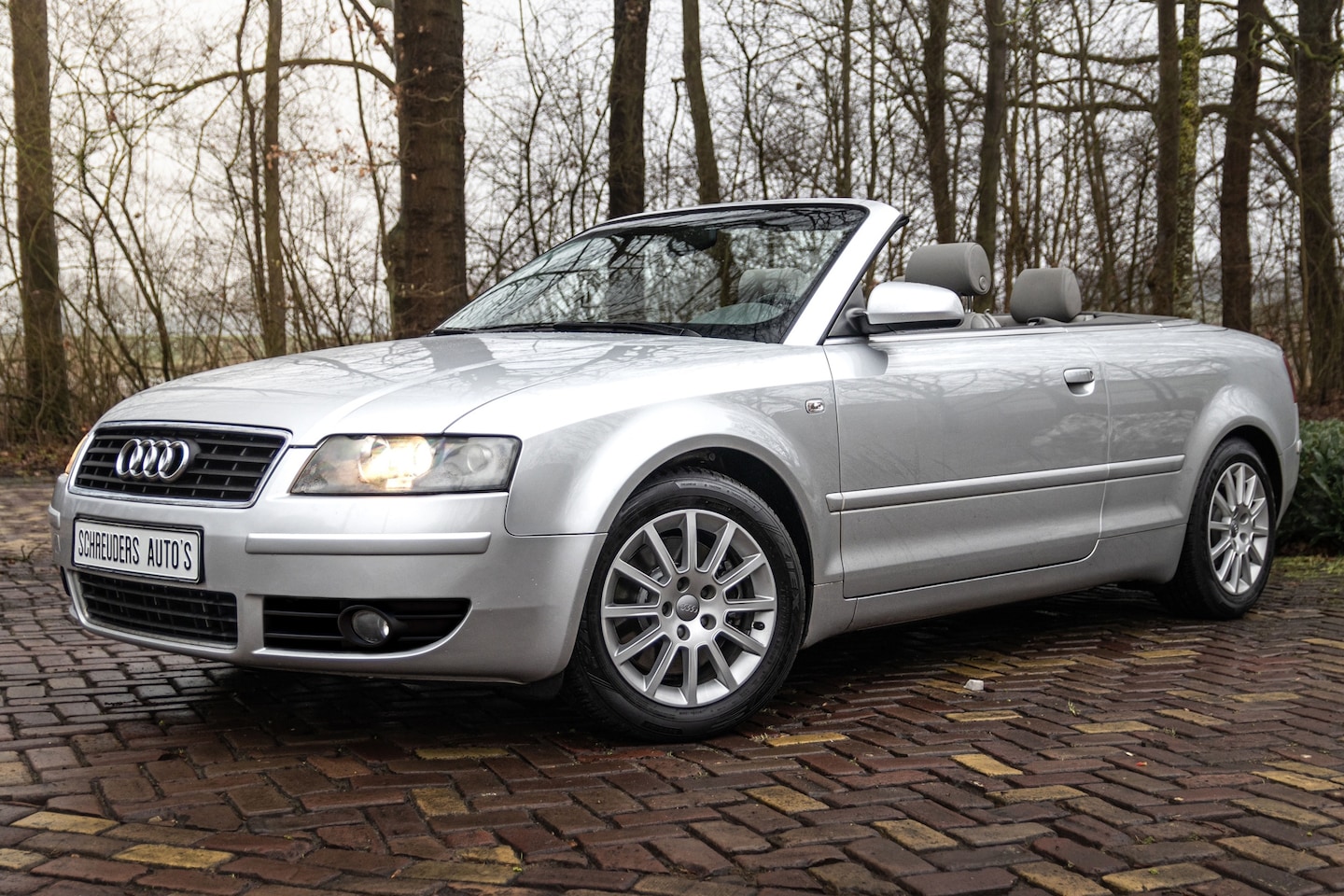 Audi A4 Cabriolet - 2.4 V6 Exclusive 2.4 V6 Exclusive - AutoWereld.nl