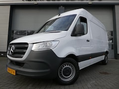 Mercedes-Benz Sprinter - 215 CDI L2H2 airco, navigatie , trekhaak , 3 zits