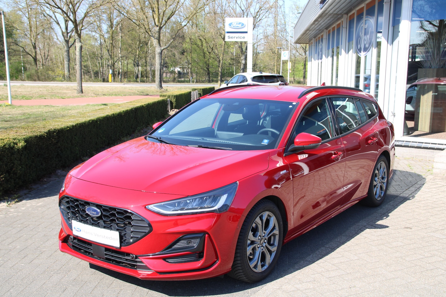 Ford Focus Wagon - 1.0 EcoBoost 155 PK Hybrid AUTOMAAT ST- Line X TREKHAAK  AFNEEMBAAR| WINTERPAKKET | BLIS - AutoWereld.nl