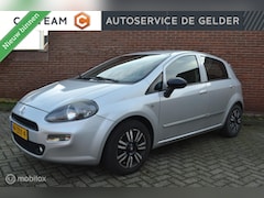 Fiat Punto Evo - 0.9 TwinAir | CarPlay | Cruise | Camera | Trekhaak | Nw. Koppeling