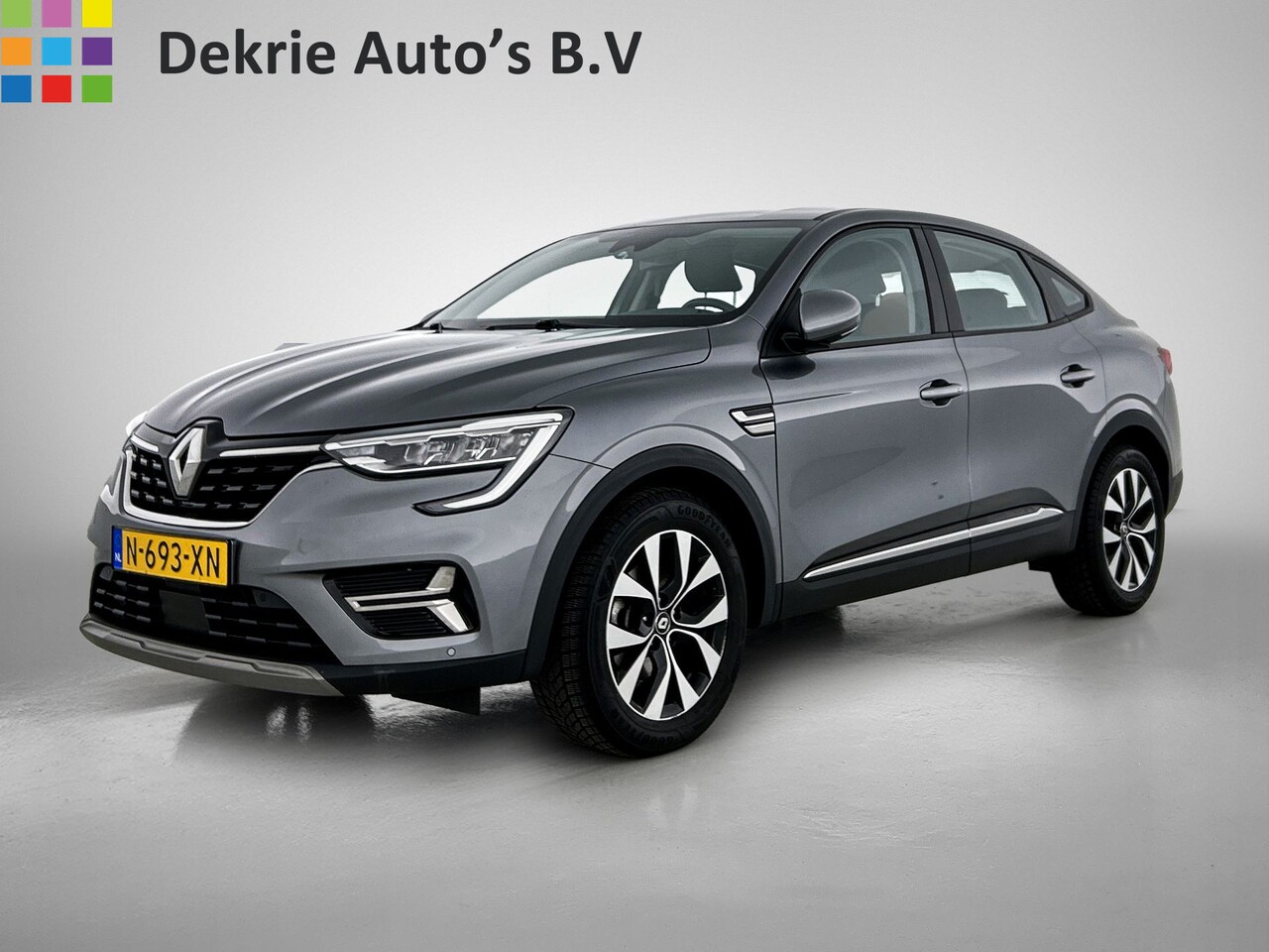 Renault Arkana - 1.6 E-Tech Hybrid Automaat / 145PK / Zen / Trekhaak / Navigatie / Airco-ecc./ Xenon / Pdc+ - AutoWereld.nl