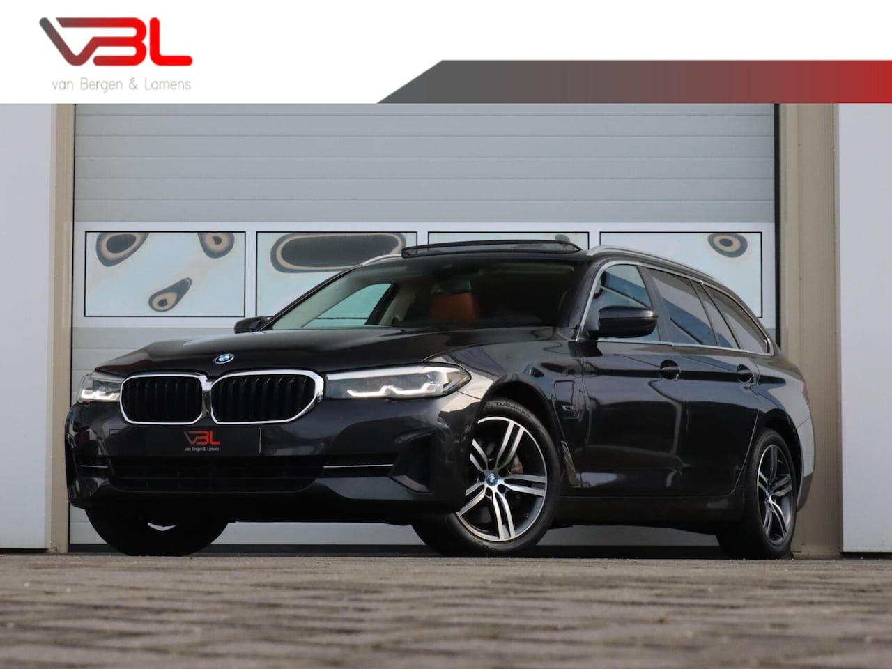 BMW 5-serie Touring - 530e High executive | SOH 89% - AutoWereld.nl