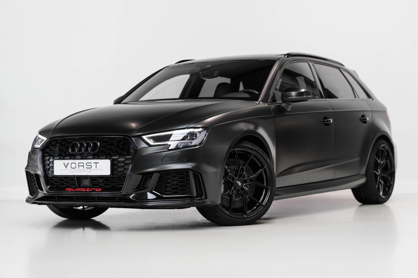 Audi RS3 - 2.5 TFSI quattro B&O Pano Eventuri Keramisch Daza - AutoWereld.nl