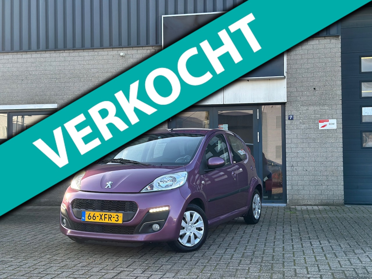 Peugeot 107 - 1.0 Active / Airco . Automaat / 5 Deurs / LED / NAP - AutoWereld.nl