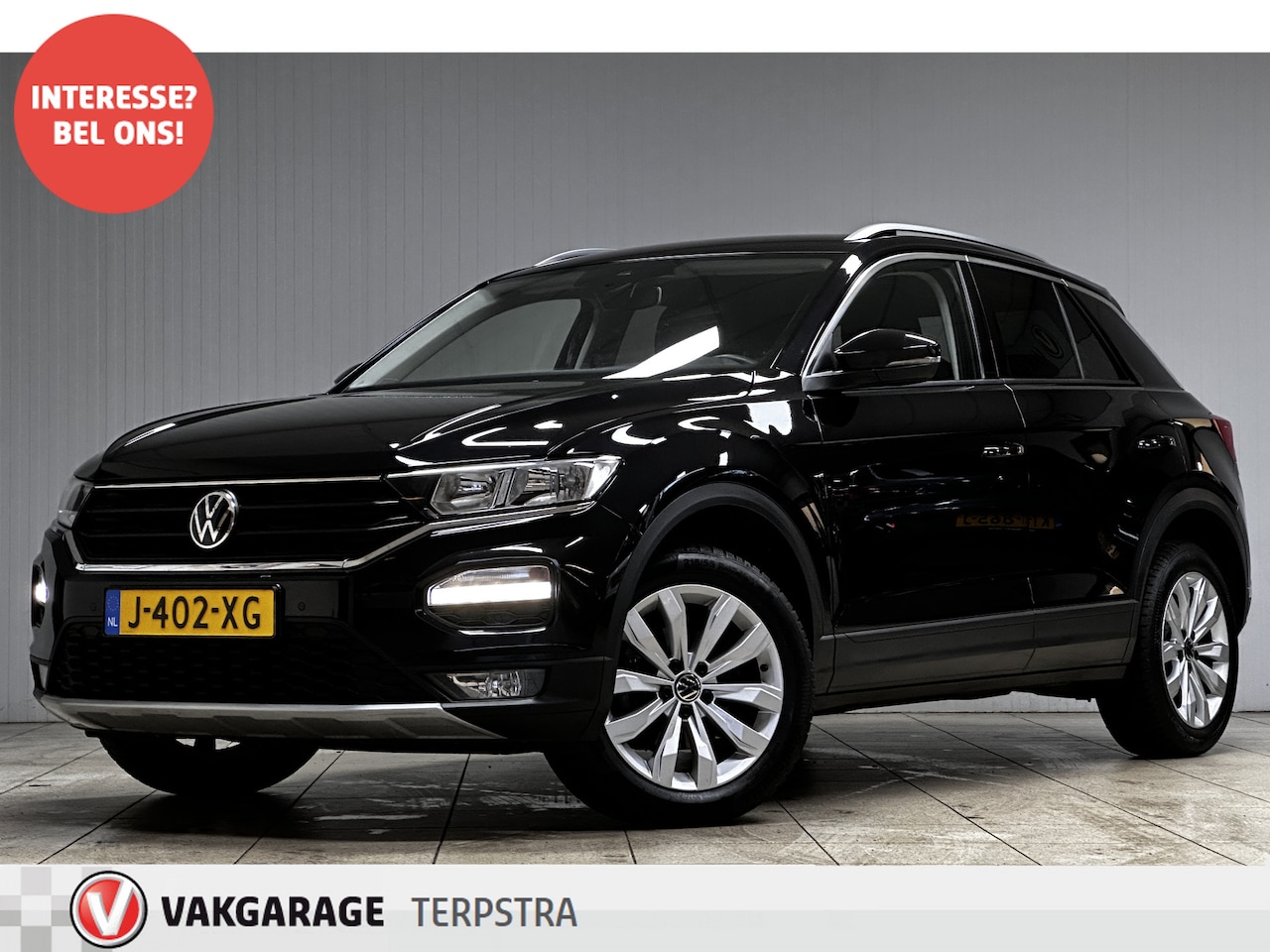 Volkswagen T-Roc - 1.0 TSI Style Business/ Trekhaak/ Camera/ Elek. Kofferklep/ Apple + Android/ Lane-Assist./ - AutoWereld.nl