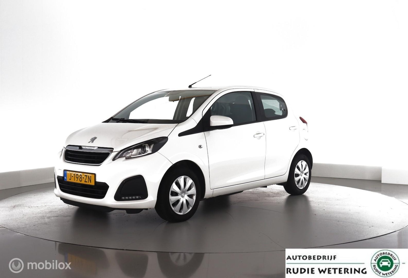 Peugeot 108 - 1.0 e-VTi 72PK Active airco|tel|dab|geen import - AutoWereld.nl