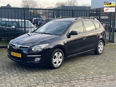 Hyundai i30 CW - 1.4i Blue Dynamic station apk 1-2027