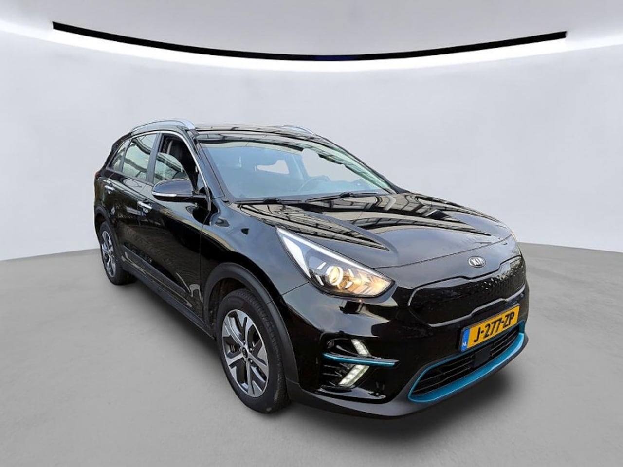 Kia e-Niro - DynamicLine 64 kWh 3 fase Leer/stof bekl. | Camera | Warmtepomp | LED | LMV | NL auto | 1e - AutoWereld.nl