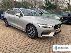 Volvo V60 - 2.0 B3 Essential Edition 163pk | Leder | Adaptive Cruise | Dodehoek Detectie | Stoel & Stu