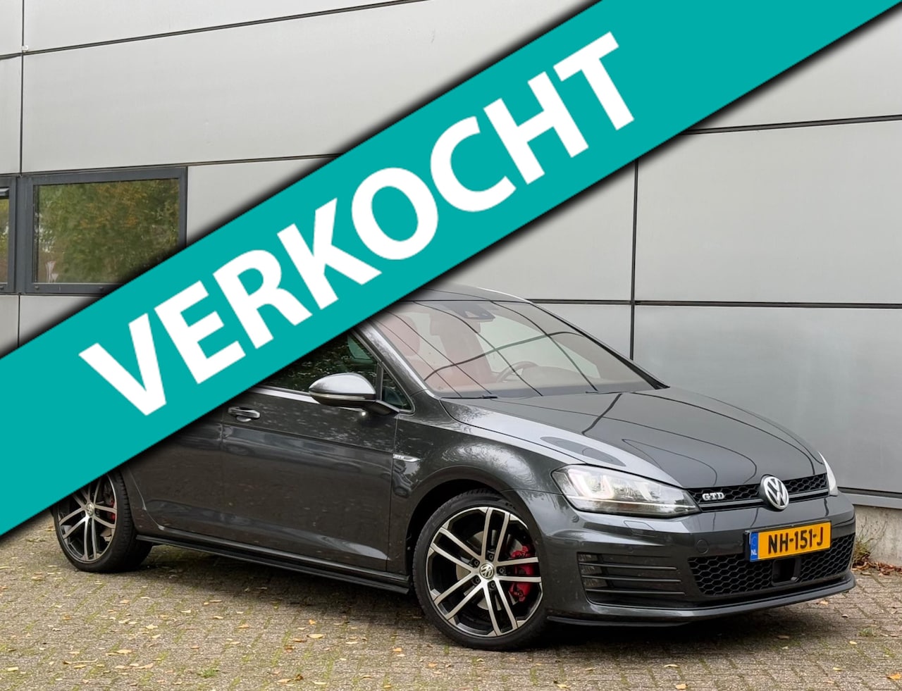 Volkswagen Golf - 2.0 TDI GTD DSG |Pano |Camera |Leder |Xenon |Led |Keyless |Navi |Nap |Boekjes - AutoWereld.nl