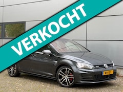 Volkswagen Golf - 2.0 TDI GTD DSG |Pano |Camera |Leder |Xenon |Led |Keyless |Navi |Nap |Boekjes