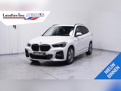 BMW X1 - xDrive25e m Sport Panodak Afn. trekaah Led koplampen Stoel-/stuur verwarming Camera PDC v+