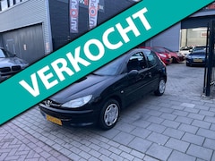Peugeot 206 - 1.4 XT 2e Eigenaar Automaat NAP APK 1 Jaar