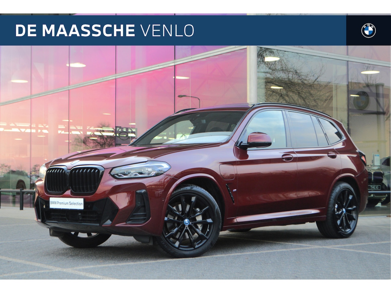BMW X3 - xDrive30e M Sport Automaat / Panoramadak / Trekhaak / Sportstoelen / Head-Up / Achteruitri - AutoWereld.nl