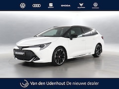 Toyota Corolla Touring Sports - 2.0 Hybrid 184pk Business GR-Sport / Navigatie / Camera / Apple Carplay / Stoelverwarming