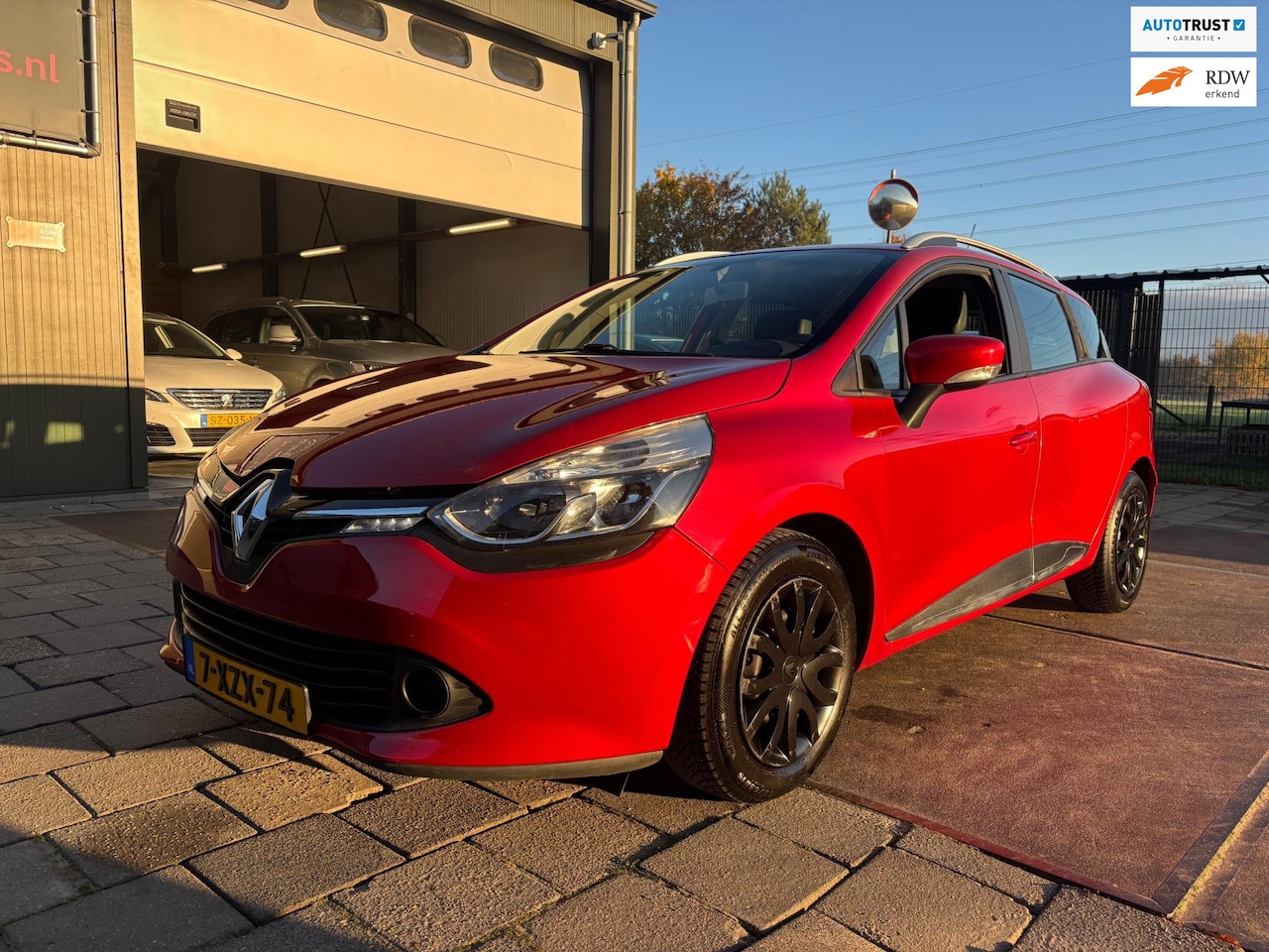Renault Clio - 0.9 TCe Dynamique Airco Navi Cruise - AutoWereld.nl