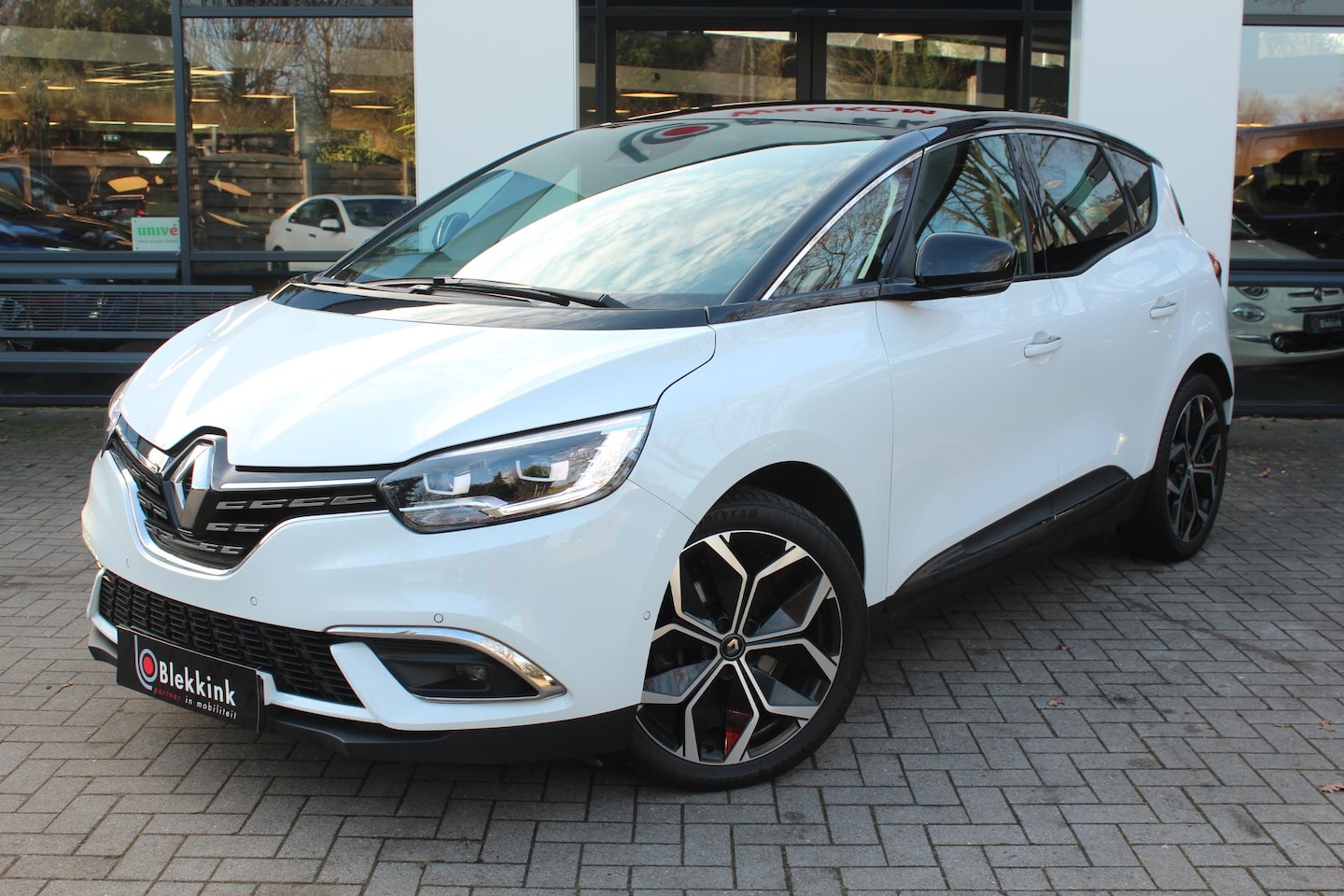 Renault Scénic - 1.3 TCe Techno 140 pk Trekverm1500KG - AutoWereld.nl