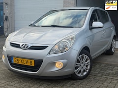 Hyundai i20 - 1.2i i-Motion/5drs/ nap/ dealeronderhouden/ 1jaar apk/ airco/ EL-ramen/ trekhaak/ zeer net