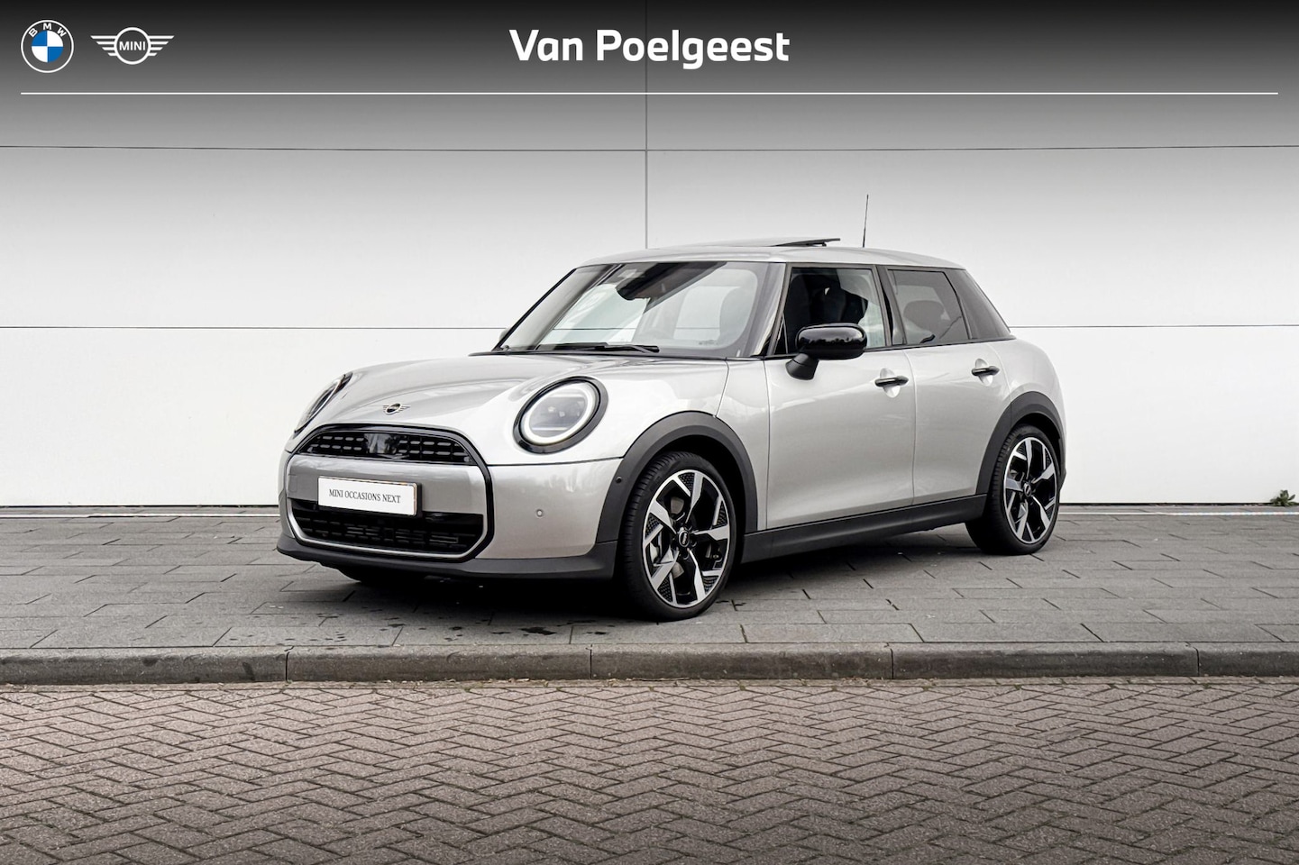 MINI John Cooper Works - 5-deurs C Cooper M - AutoWereld.nl