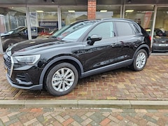 Audi Q3 - 45 TFSI e S edition