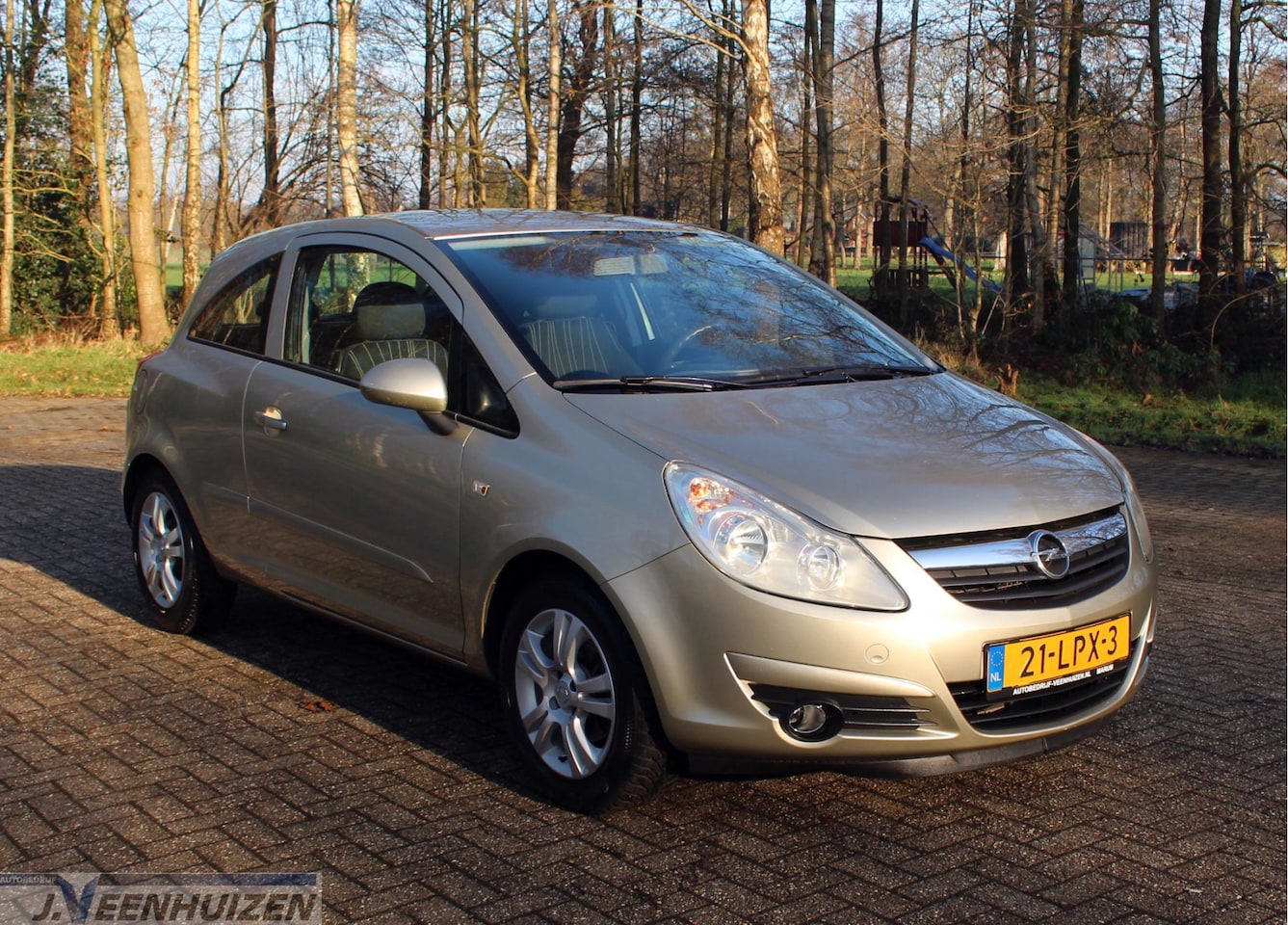 Opel Corsa - 1.2-16V Business Leuke auto. Nieuwe APK - AutoWereld.nl