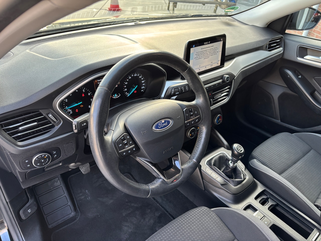 Ford Focus Wagon - 1.0 EcoBoost Trend Edition Business | 125pk. Navi. Voorruit verw. Winterpakket. Cruise. Etc.