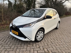 Toyota Aygo - 1.0 VVT-i I 2017 I 109DKM I Airco I 3-Drs