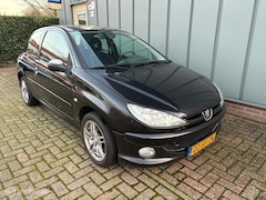 Peugeot 206 - 1.4-16V Air-line 3 NAP//ELEC.RAMEN//INRUILKOOPJE