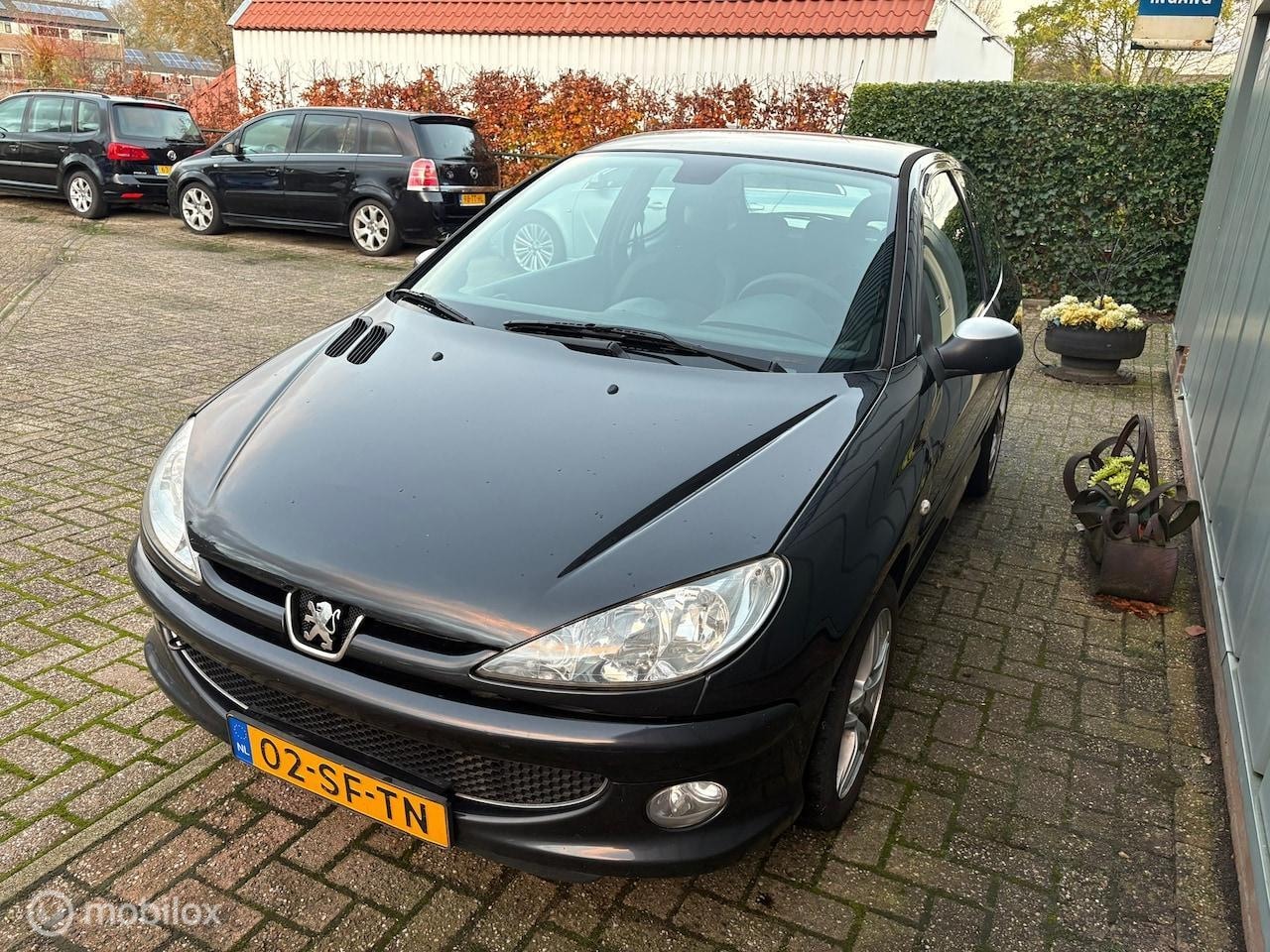 Peugeot 206 - 1.4-16V Air-line 3 NAP//ELEC.RAMEN//INRUILKOOPJE