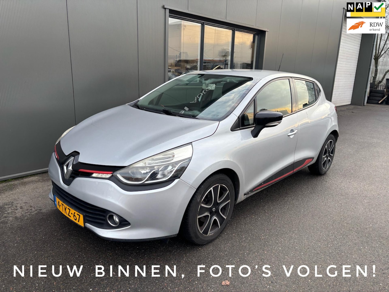 Renault Clio - TCe 90 Expression / Airco / Navigatie! - AutoWereld.nl