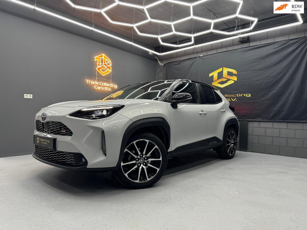 Toyota Yaris Cross - 1.5 Hybrid GR Sport Keyless-ACC-CAM- - AutoWereld.nl