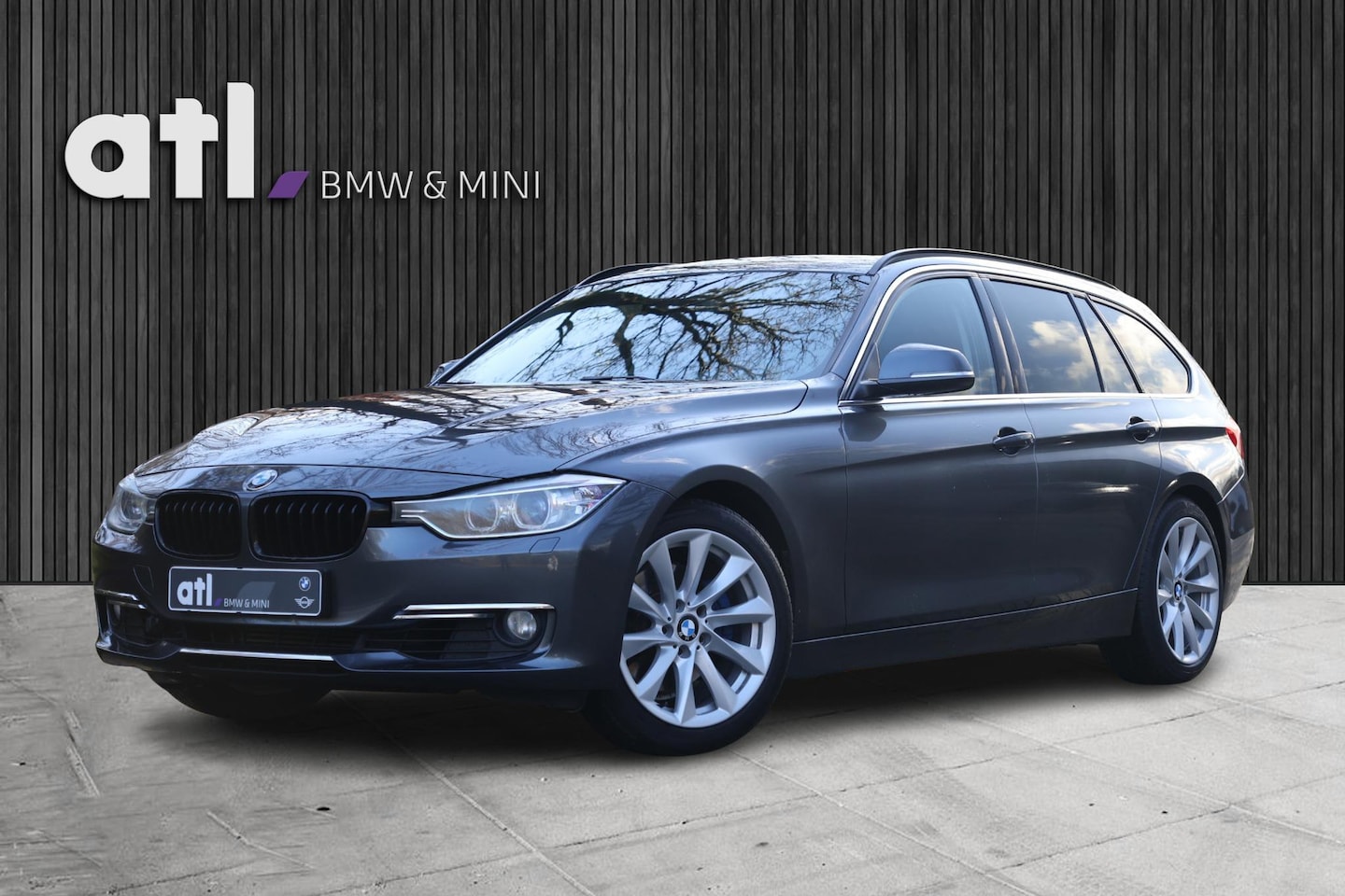 BMW 3-serie Touring - 328i Executive Luxury Line | AUT | Navi Pro | Bi-Xenon | Stoelverwarming | Sportstoelen | - AutoWereld.nl