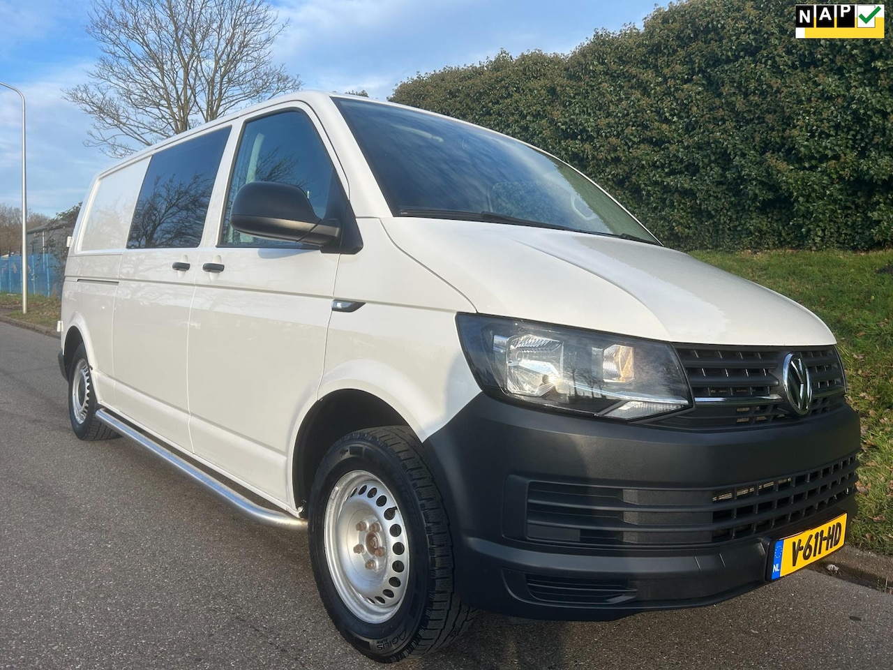 Volkswagen Transporter - 2.0 TDI L2H1 DC Airco - Navi - 5 zitplaatsen - AutoWereld.nl