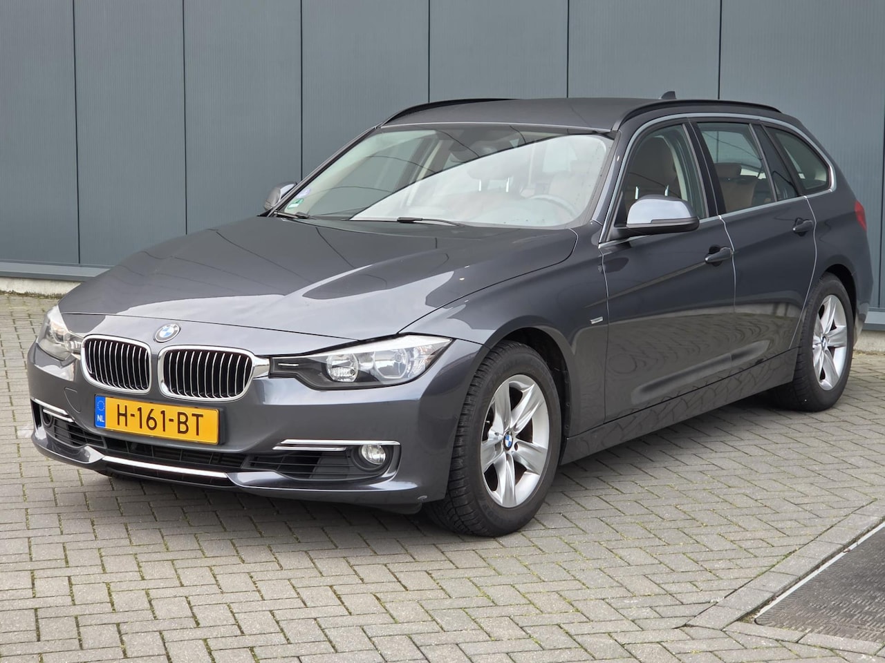 BMW 3-serie Touring - 320i High Executive 6-Bak - AutoWereld.nl
