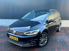 Volkswagen Touran - 1.4 TSI Highline Business R * Aut * Pano * Led * Climate * Goed Onderhouden